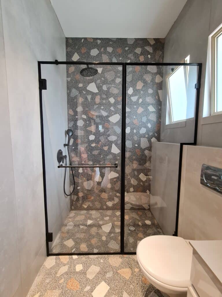 מקלחון מעוצב תמונה