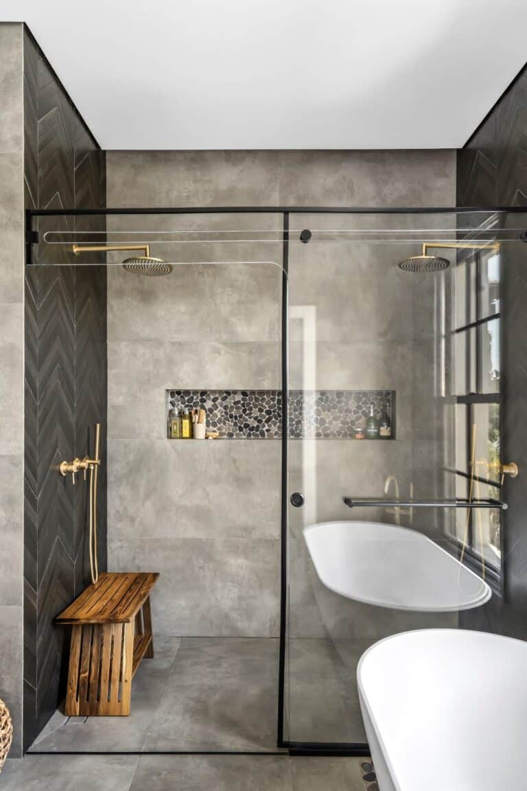 מקלחונים מזכוכית